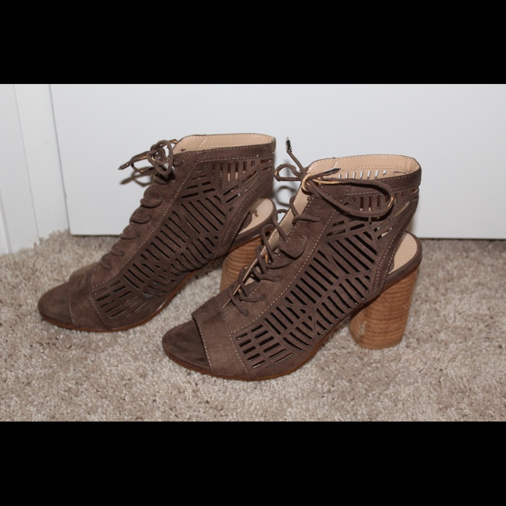 Never worn brown heels